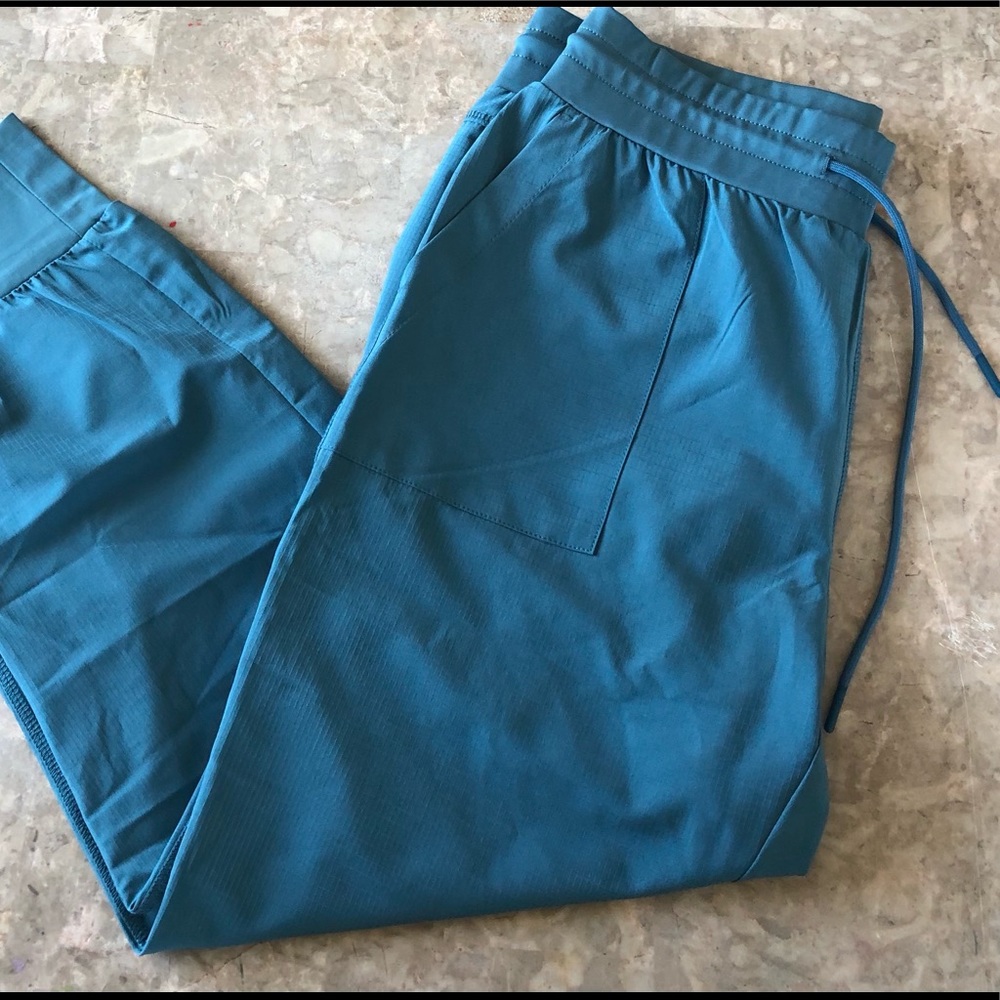 Vuori Jogger Pants